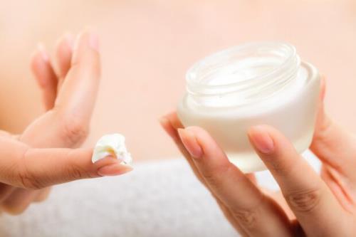 5 نکته برای داشتن یک روتین مراقبت مؤثر از پوست دست